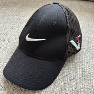 NIKE Men’s Golf Flex Fit Hat in Black